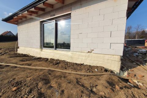 Izolace základů tvrdou PUR pěnou